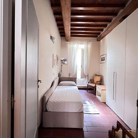 Casa Tommaso Apartment Lucca Bagian luar foto