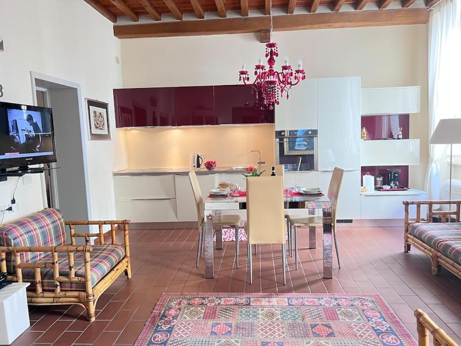 Casa Tommaso Apartment Lucca Bagian luar foto