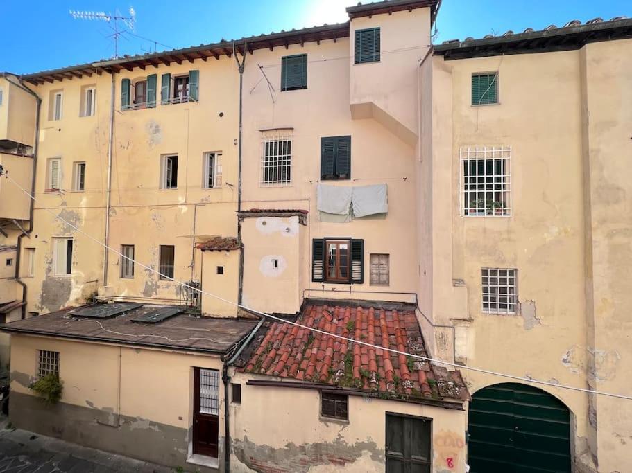 Casa Tommaso Apartment Lucca Bagian luar foto